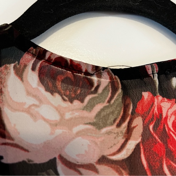 Open Floral Kimono Style Top - Picture 14 of 14